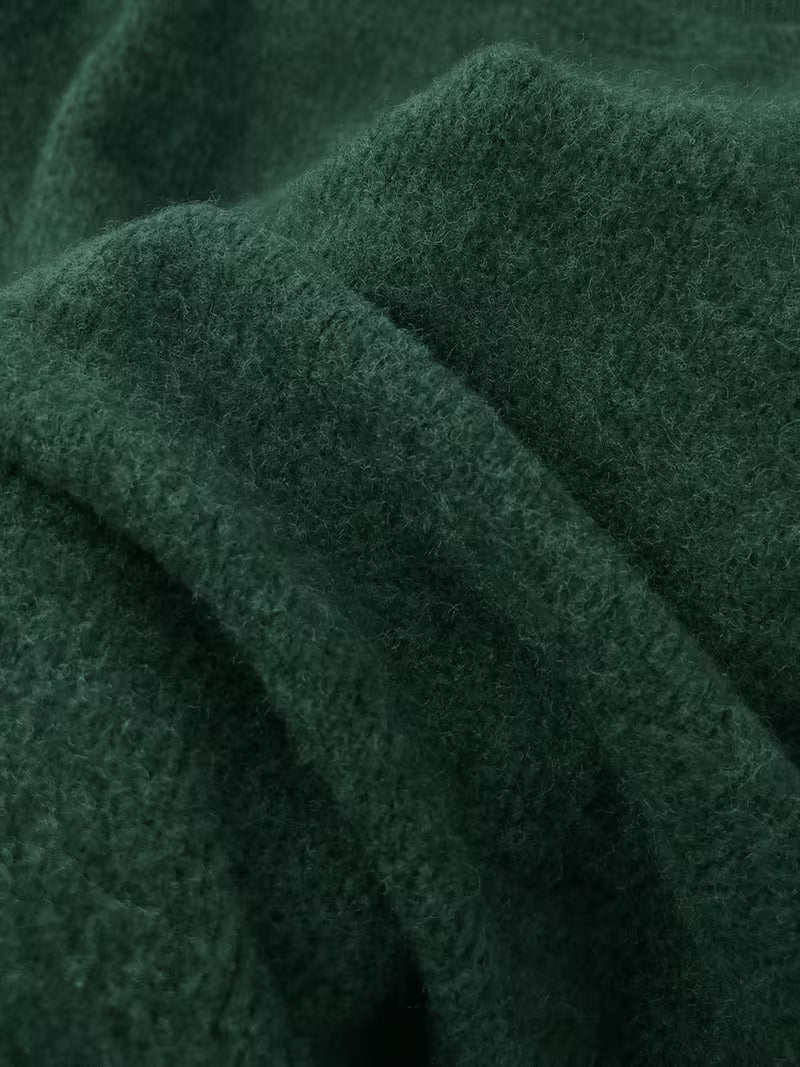 Tri-Star Sweater in Curvy