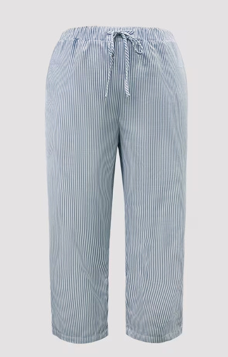 Walking on Main Street Pants Curvy