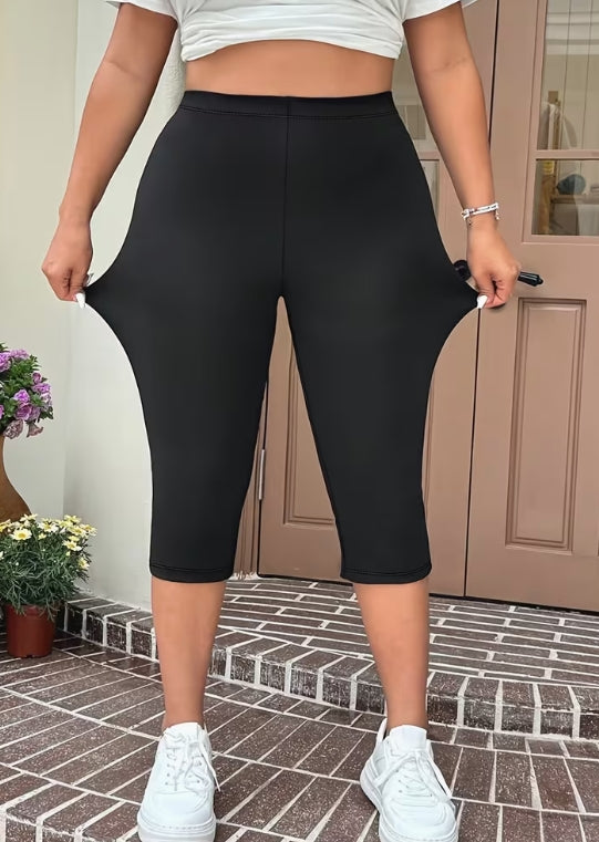 Dainty Bow Capris Curvy