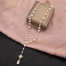 Ariana Necklace