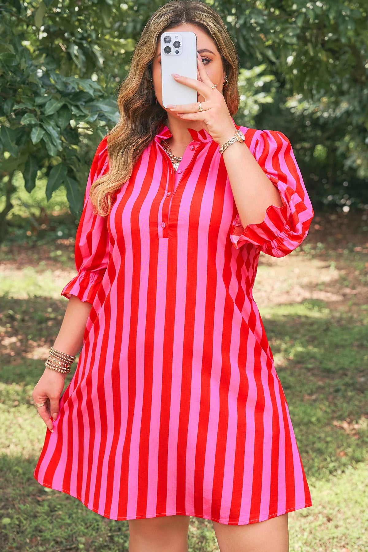 Bethany Frilled Collar Dress in Curvy