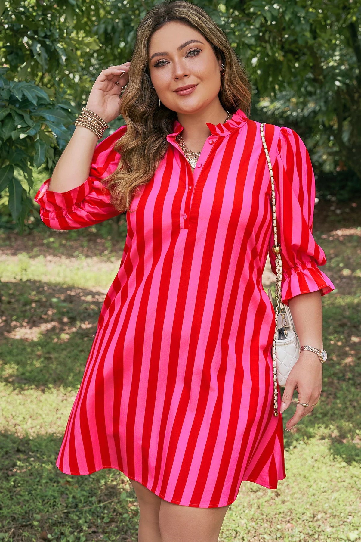 Bethany Frilled Collar Dress in Curvy
