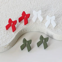 Chelly Bow Earring Set