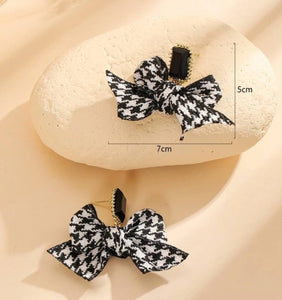 Piper Mae Houndstooth Bow Earrings