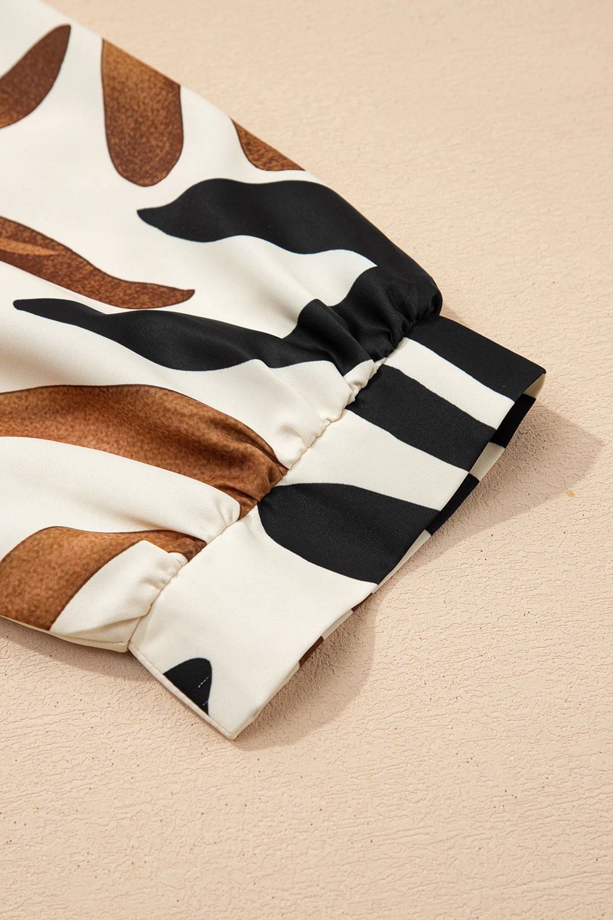 Maple Mosaic Puff Sleeve Blouse