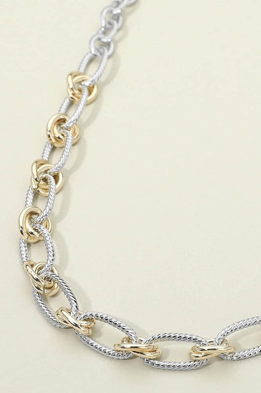 Peonie Necklace