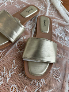 Take A Look Around Sandals