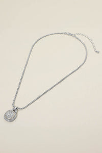 Quiana Pendant Necklace