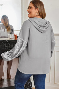 Spencer Hooded Top in Curvy