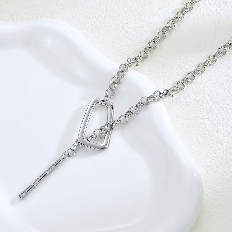 Weekend Chic Necklace